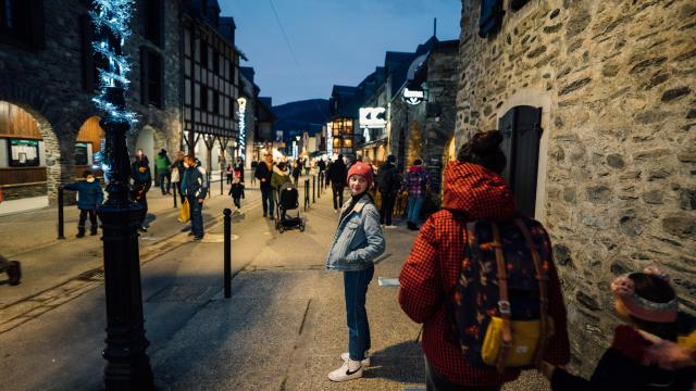 vincentfrasiak Fammile Au Village Le Soir 07 febrero 2022 Dsc07236