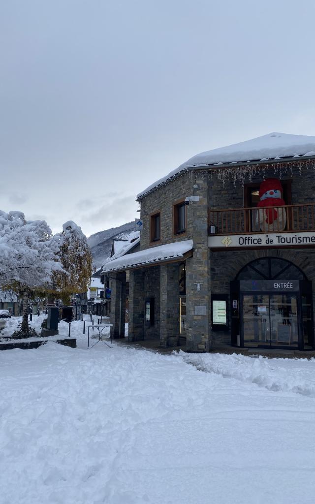 Aldea de la nieve en invierno Turismo oficial ©cperisse Village Hiver Neige